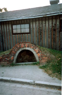 Splitterschutzbunker for one or two men at Auschwitz