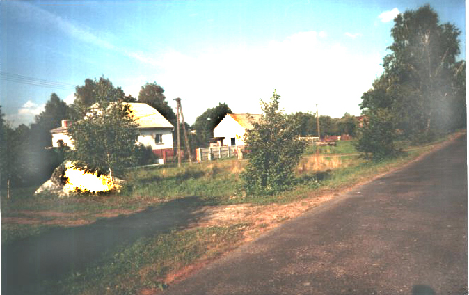 6. Carlo Mattogno fotografia della stessa casa dell'agosto 2000